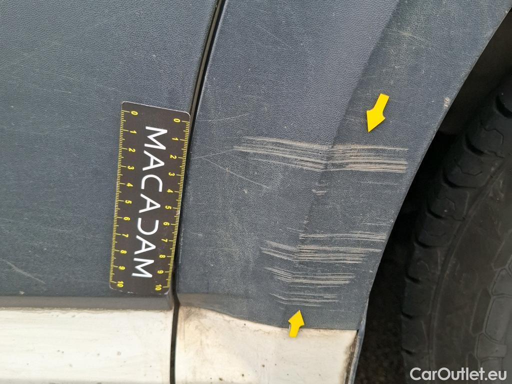  Volkswagen  Crafter  Fourgon Fourgon 35 lang mit Hochdach FWD 2.0 140CV BVM6 #131