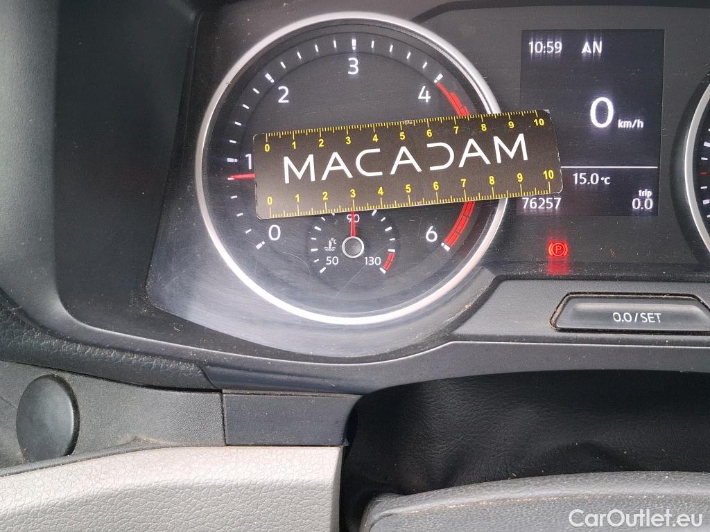 Volkswagen  Crafter  Fourgon Fourgon 35 lang mit Hochdach FWD 2.0 140CV BVM6 #106