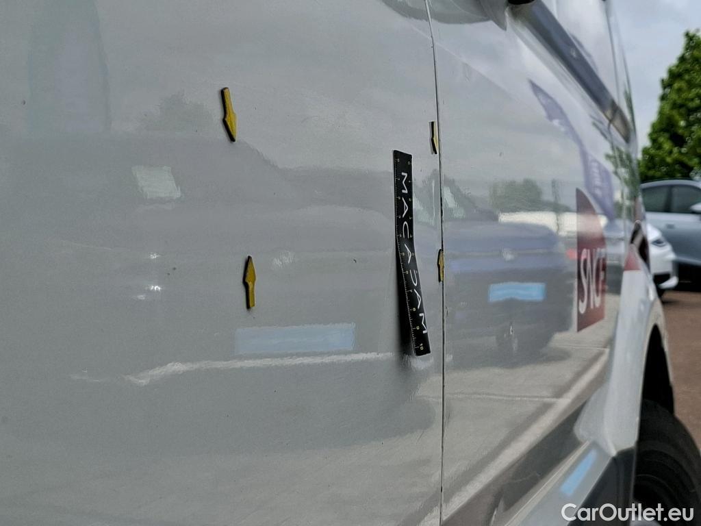  Volkswagen  Crafter  Fourgon Fourgon 35 lang mit Hochdach FWD 2.0 140CV BVM6 #39