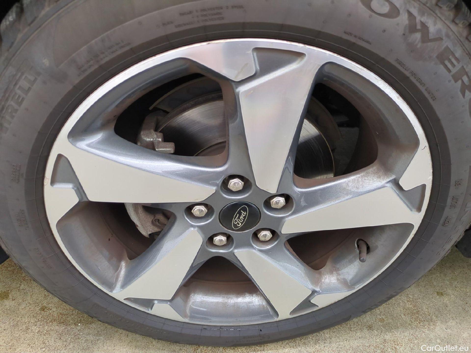  Ford  Focus FORD  / 2018 / 5P / Crossover 1.0 Flexifuel hybrid 125 Active Business #11