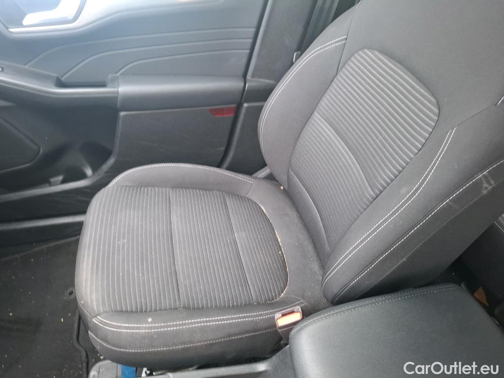  Ford  Kuga FORD  / 2019 / 5P / SUV 2.5 190 hybrid Flexifuel Pshift Titanium #89