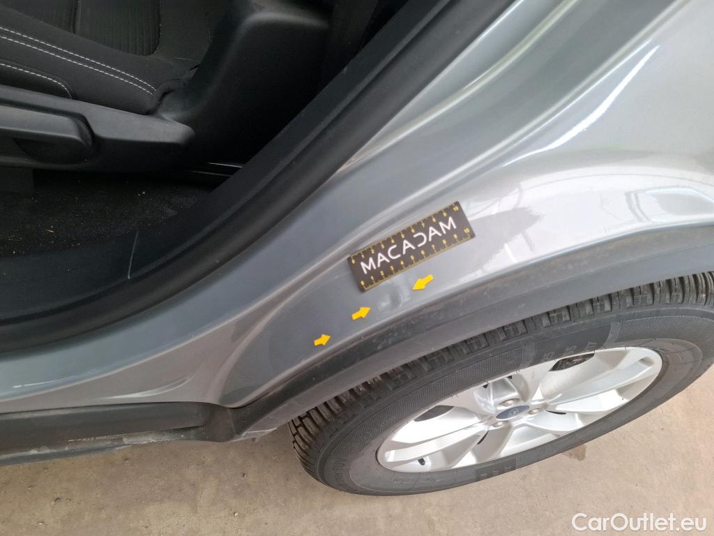  Ford  Kuga FORD  / 2019 / 5P / SUV 2.5 190 hybrid Flexifuel Pshift Titanium #73