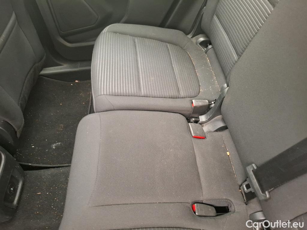  Ford  Kuga FORD  / 2019 / 5P / SUV 2.5 190 hybrid Flexifuel Pshift Titanium #86