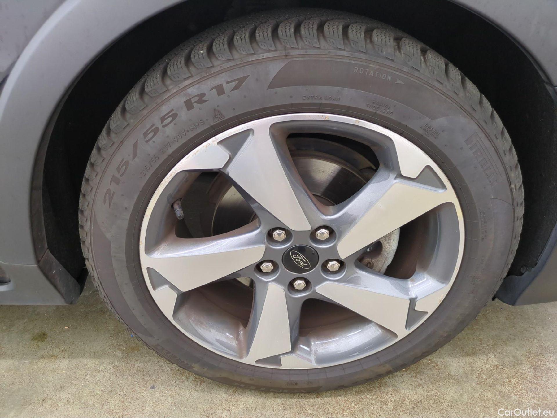  Ford  Focus FORD  / 2018 / 5P / Crossover 1.0 Flexifuel hybrid 125 Active Business #3