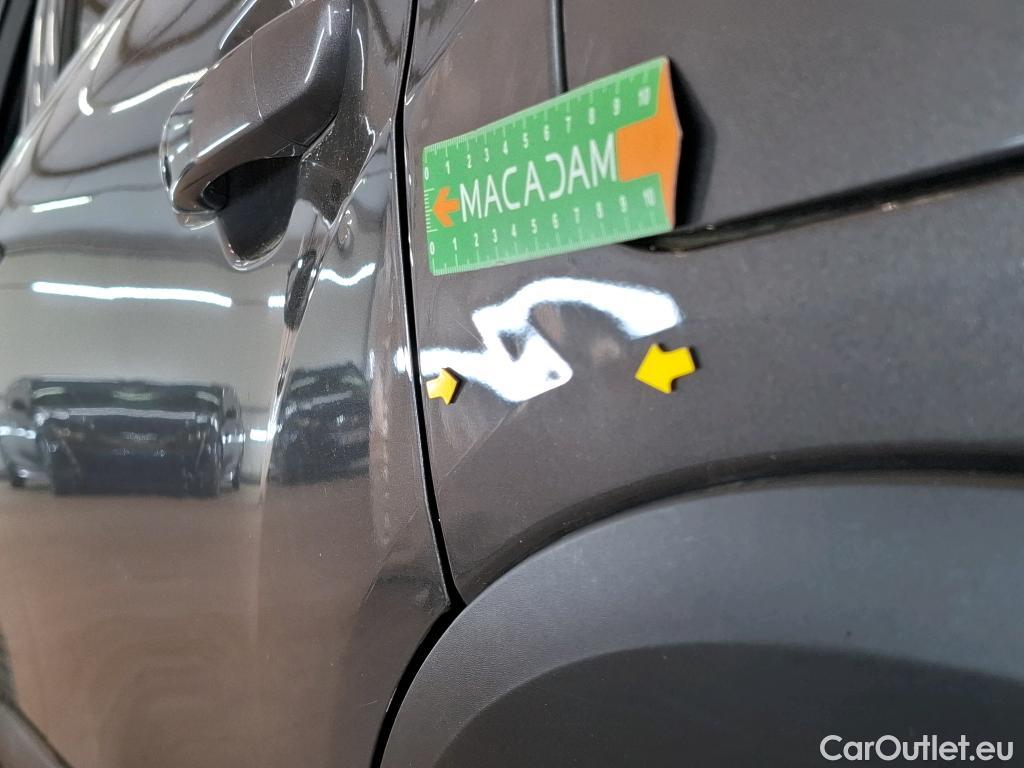  Citroen  C4  Berline Shine 1.5 BlueHDI 130CV BVA8 E6d #2
