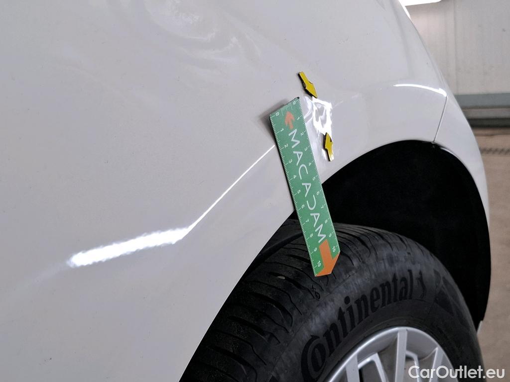  Fiat  500 FIAT   2015  3P  Berline Hybrid 10 BSG 70 ch Dolcevita #8