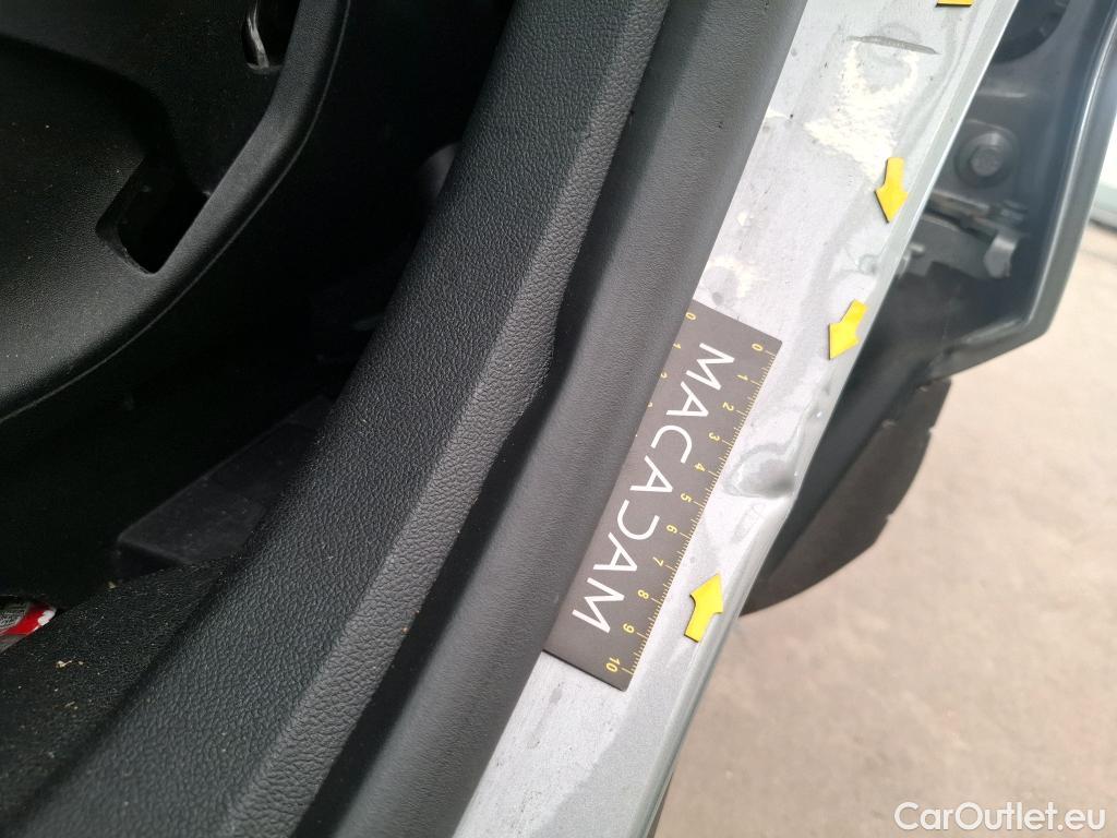  Ford  Kuga FORD  / 2019 / 5P / SUV 2.5 190 hybrid Flexifuel Pshift Titanium #53