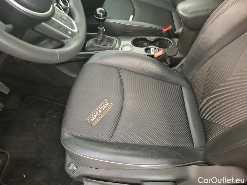  Fiat  500 FIAT X / 2018 / 5P / SUV 1.0 FFly T T3 120ch Cross #19
