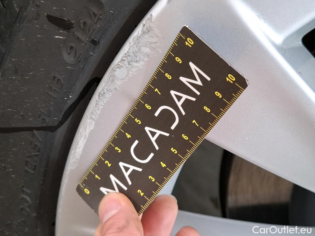  Tesla  Model 3 TESLA  / 2018 / 4P / Berline - / VO RECONDITIONNE - PHOTOS AVANT RECONDITIONNEMENT #15