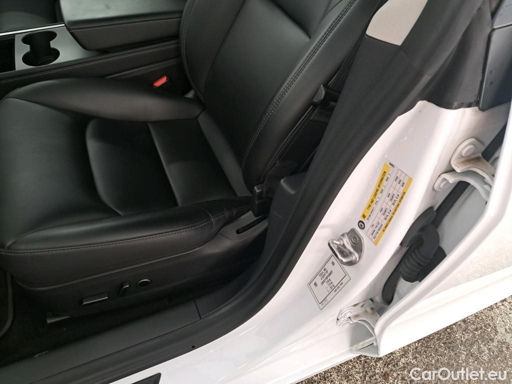  Tesla  Model 3 TESLA  / 2018 / 4P / Berline Propulsion / VO RECONDITIONNE - PHOTOS AVANT RECONDITIONNEMENT #9