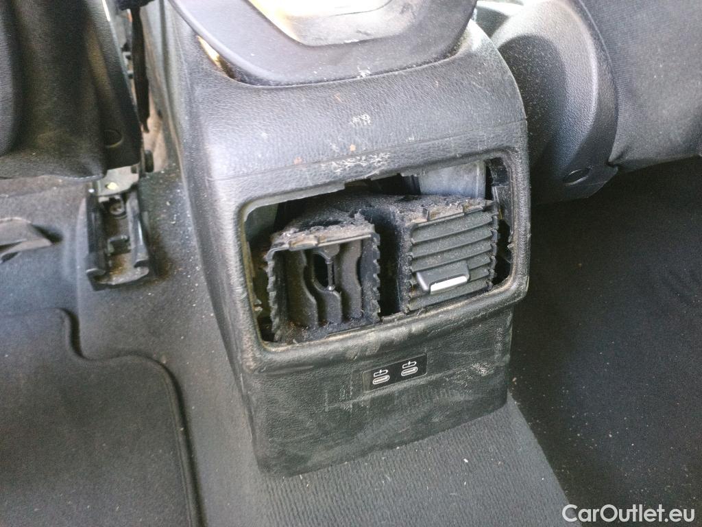  Bmw  X1 BMW  / 2019 / 5P / todoterreno sDrive18dA Corporate #6