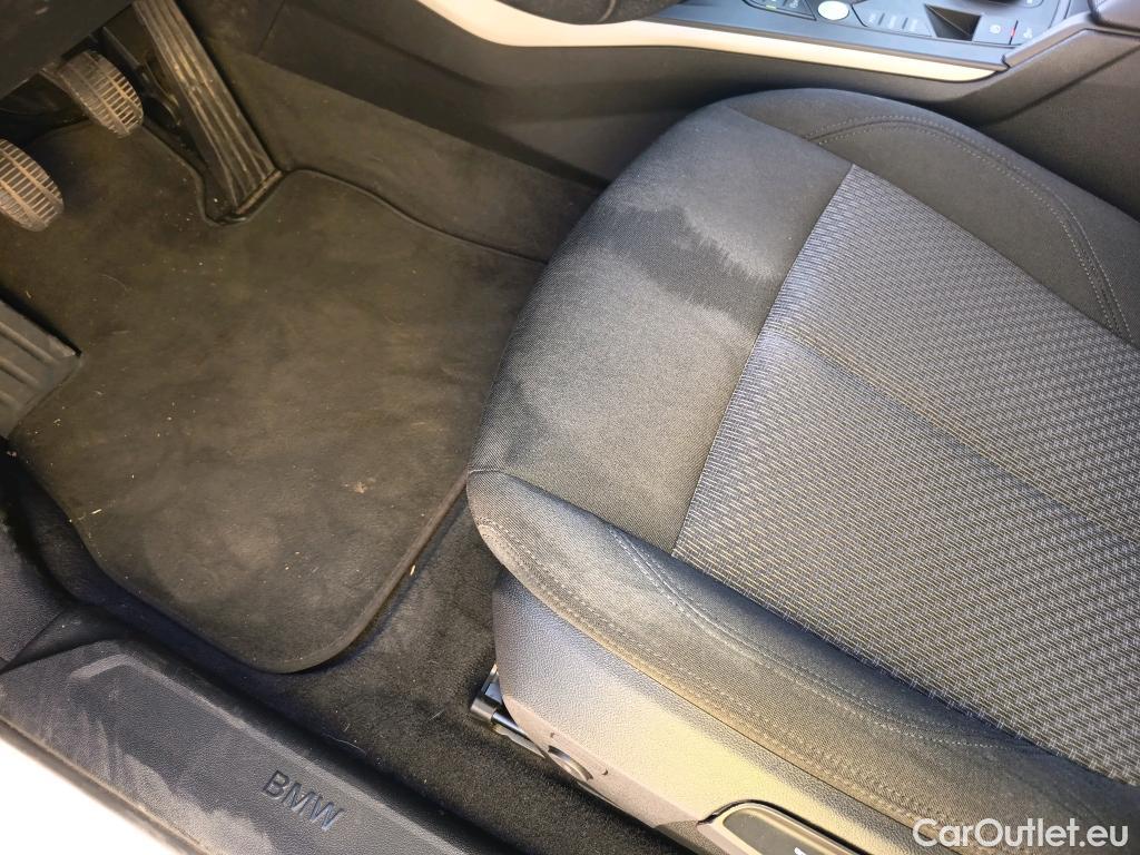 Bmw  Serie 1 BMW  / 2019 / 5P / berlina con portón 118d #12