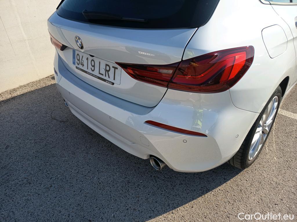  Bmw  Serie 1 BMW  / 2019 / 5P / berlina con portón 118d #23