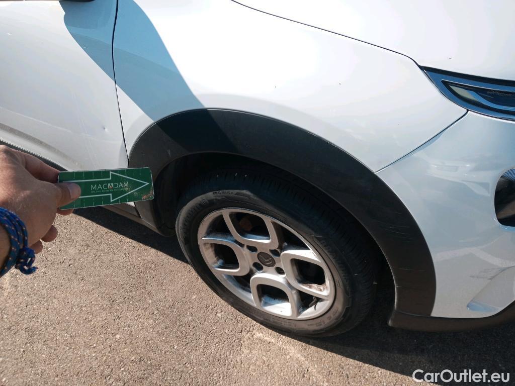  Citroen  C4 Cactus CITROEN  / 2018 / 5P / berlina con portón BlueHDi 73KW (100CV) Feel #26