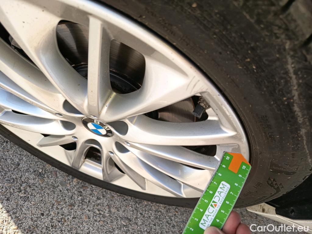  Bmw  Serie 1 BMW  / 2019 / 5P / berlina con portón 118d #16