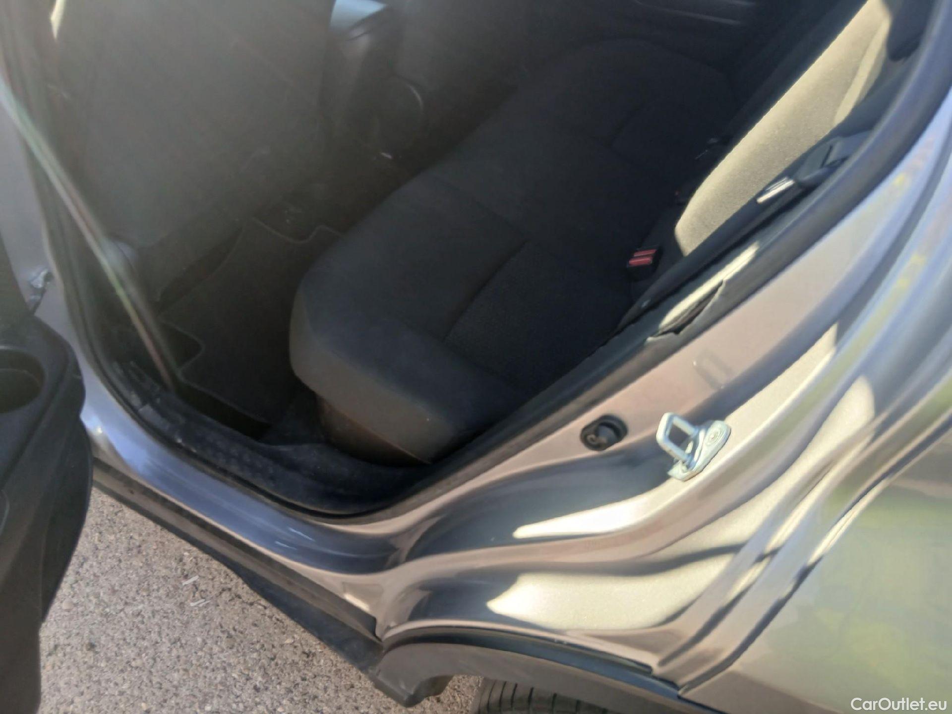  Toyota  C-HR TOYOTA  / 2016 / 5P / todoterreno 1.8 125H Advance (CX) #14