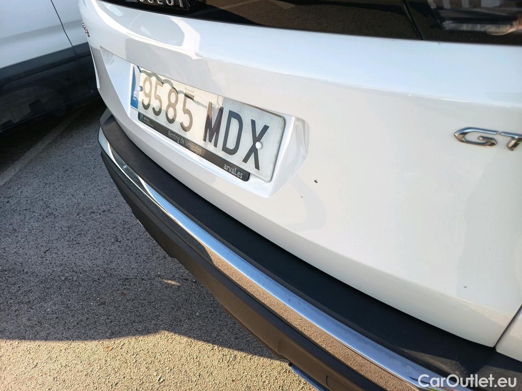  Peugeot  3008 PEUGEOT  / 2020 / 5P / todoterreno 1.5 BlueHDi 96kW S&S GT EAT8 #24