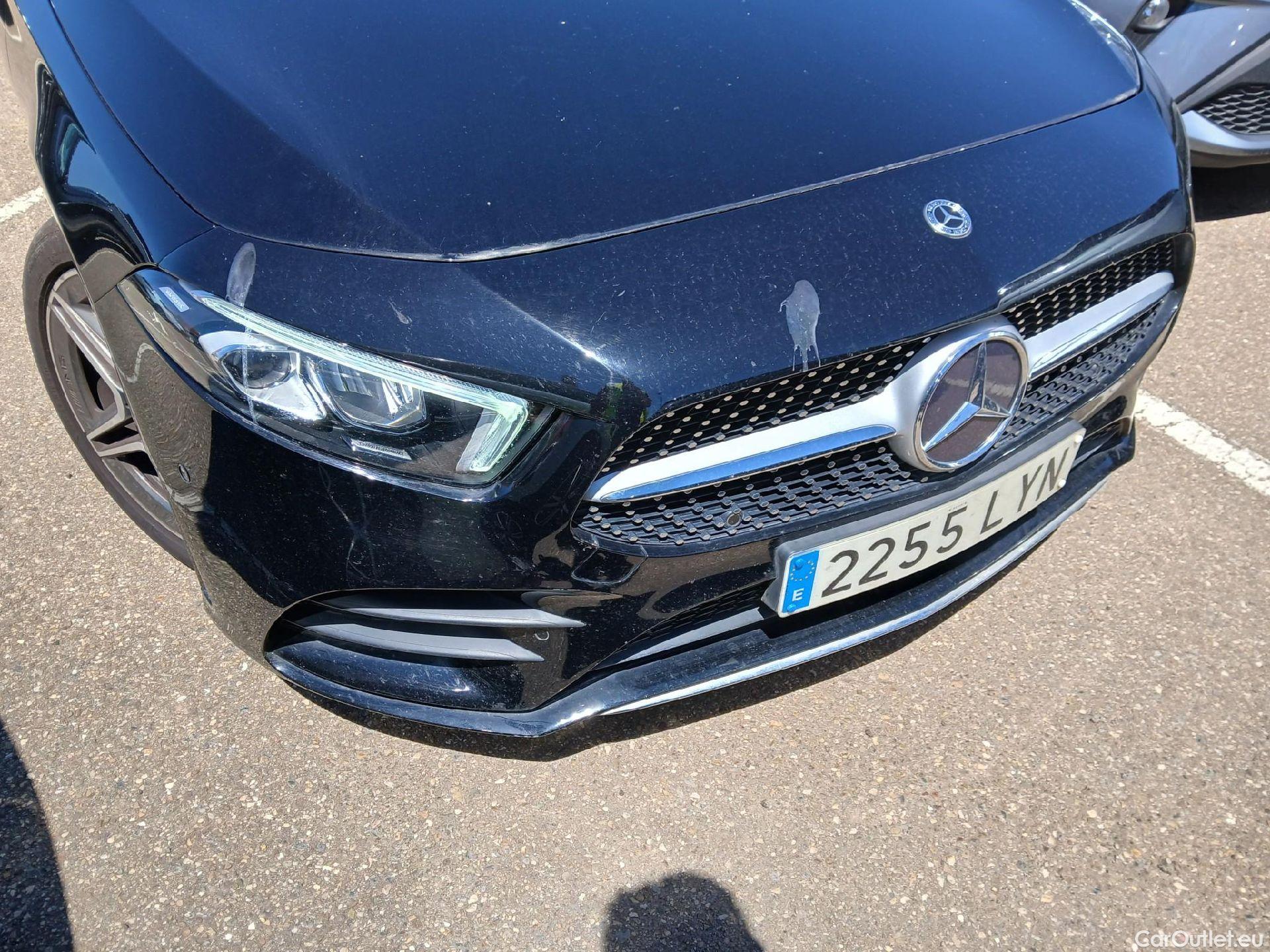  Mercedes  A-Klasse MERCEDES-BENZ Clase A / 2018 / 5P / berlina con portón A 200 d 4MATIC #7