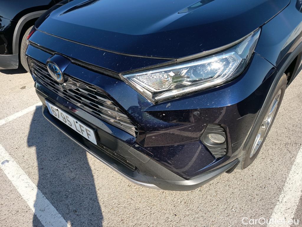  Toyota  RAV4 TOYOTA  / 2018 / 5P / todoterreno 2.5l 220H Luxury #23