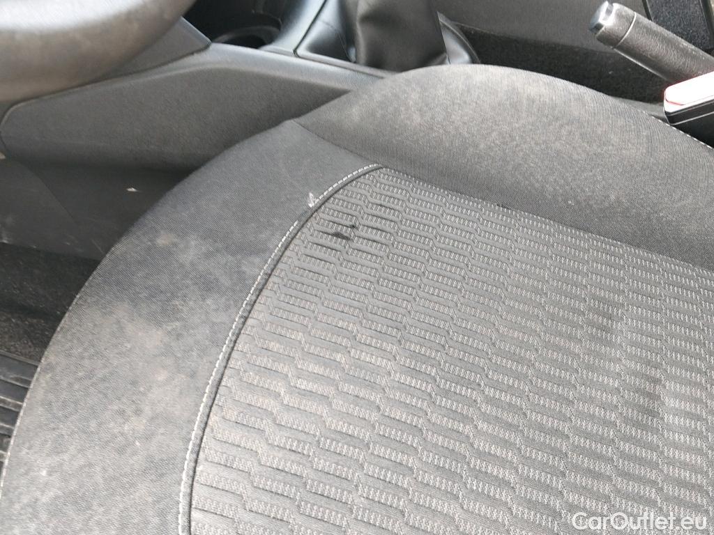  Peugeot  208 PEUGEOT  / 2019 / 5P / berlina con portón BlueHDi 73kW (100CV) Active #12