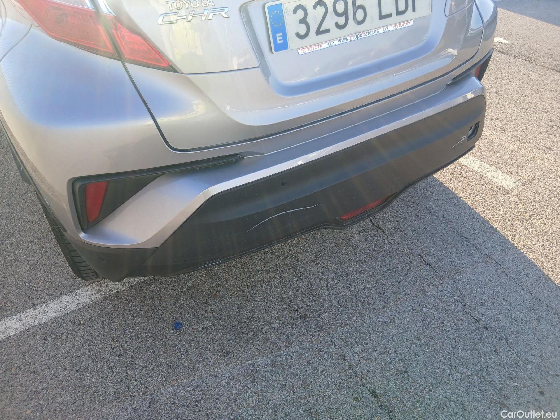  Toyota  C-HR TOYOTA  / 2016 / 5P / todoterreno 1.8 125H Advance (CX) #15