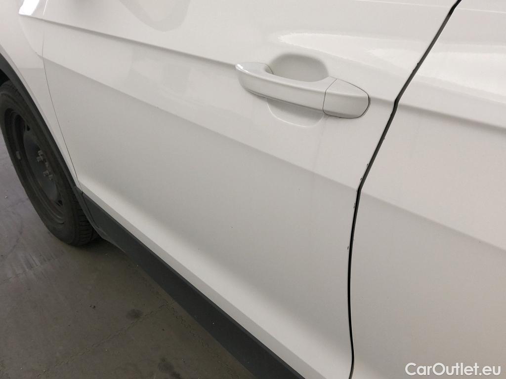  Volkswagen  T-CROSS VOLKSWAGEN  / 2018 / 5P / todoterreno Edition 1.0 TSI 70kW (95CV) #48