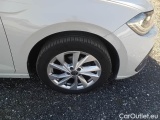  Volkswagen  Polo VOLKSWAGEN  / 2021 / 5P / BERLINA 1.0 TSI STYLE #20