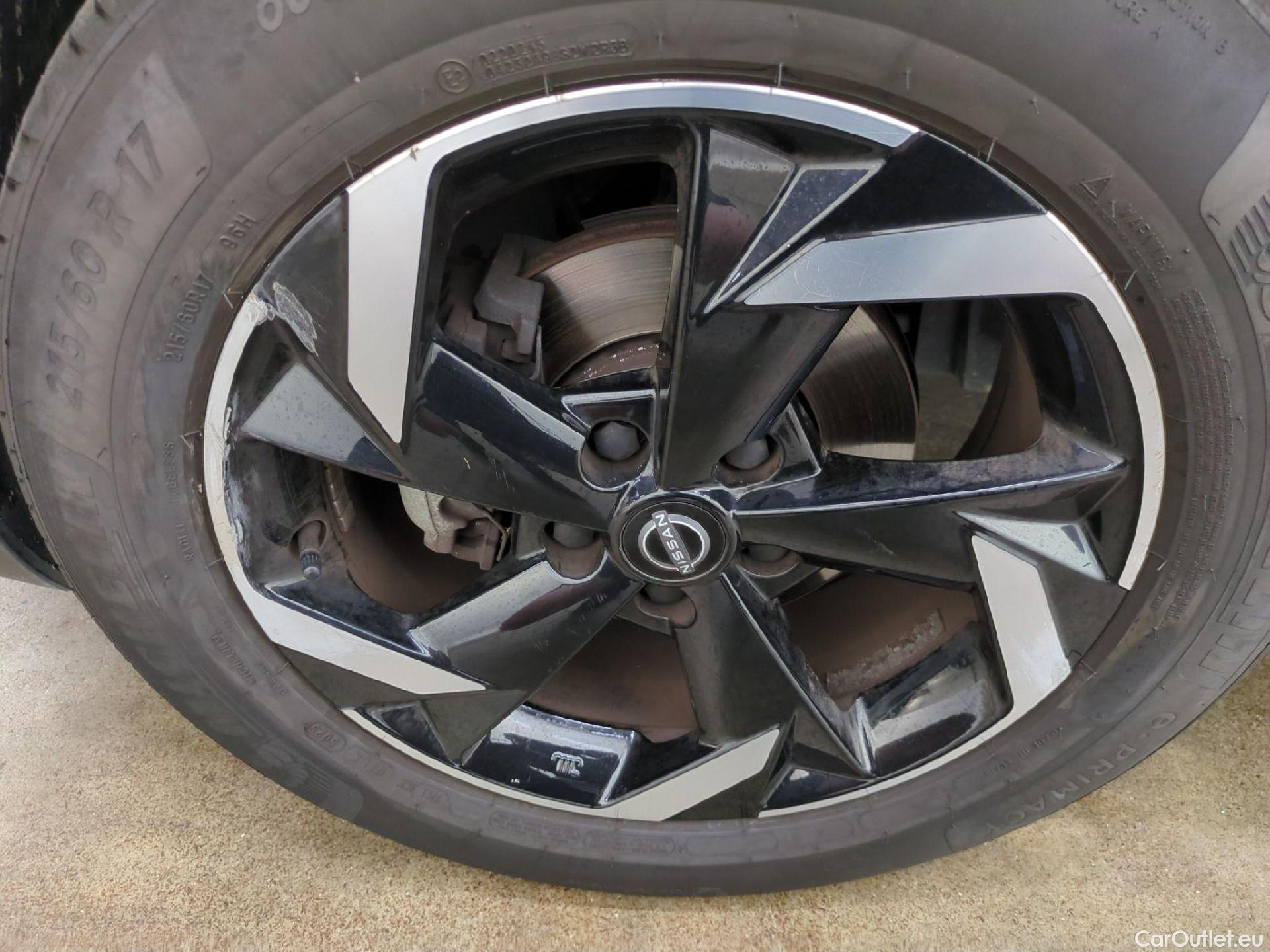  Nissan  Juke NISSAN  / 2019 / 5P / Crossover Hybrid 145 Business+ #14