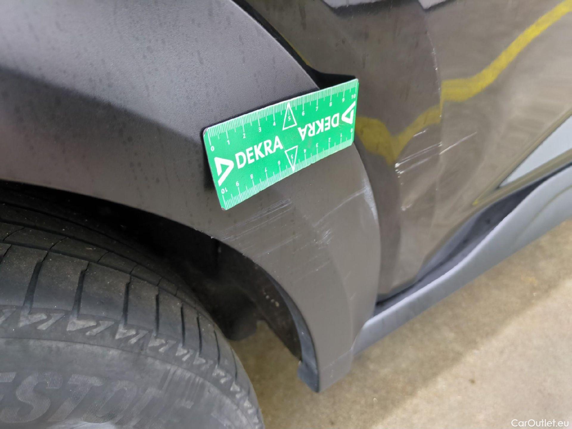  Nissan  Juke NISSAN  / 2019 / 5P / Crossover Hybrid 145 Business+ #26