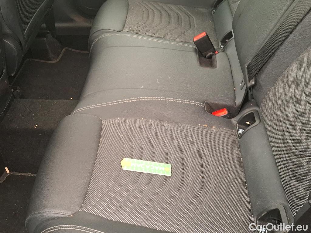  Mercedes  GLA MERCEDES-BENZ  / 2023 / 5P / SUV  250 e Business Line DCT #2