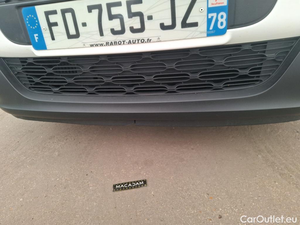  Citroen  C3  Société Feel 1.5 BlueHDI 100CV BVM6 E6dT #1
