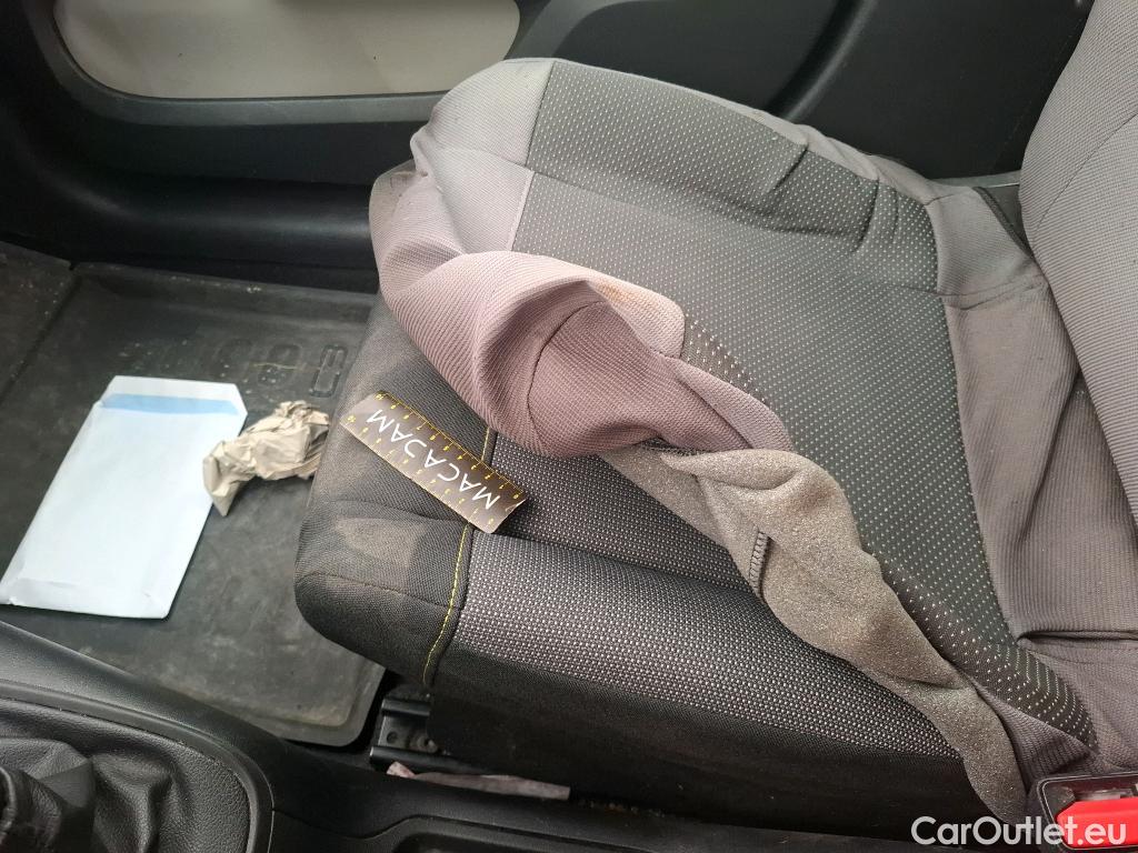  Citroen  C3  Société Feel 1.5 BlueHDI 100CV BVM6 E6dT #38