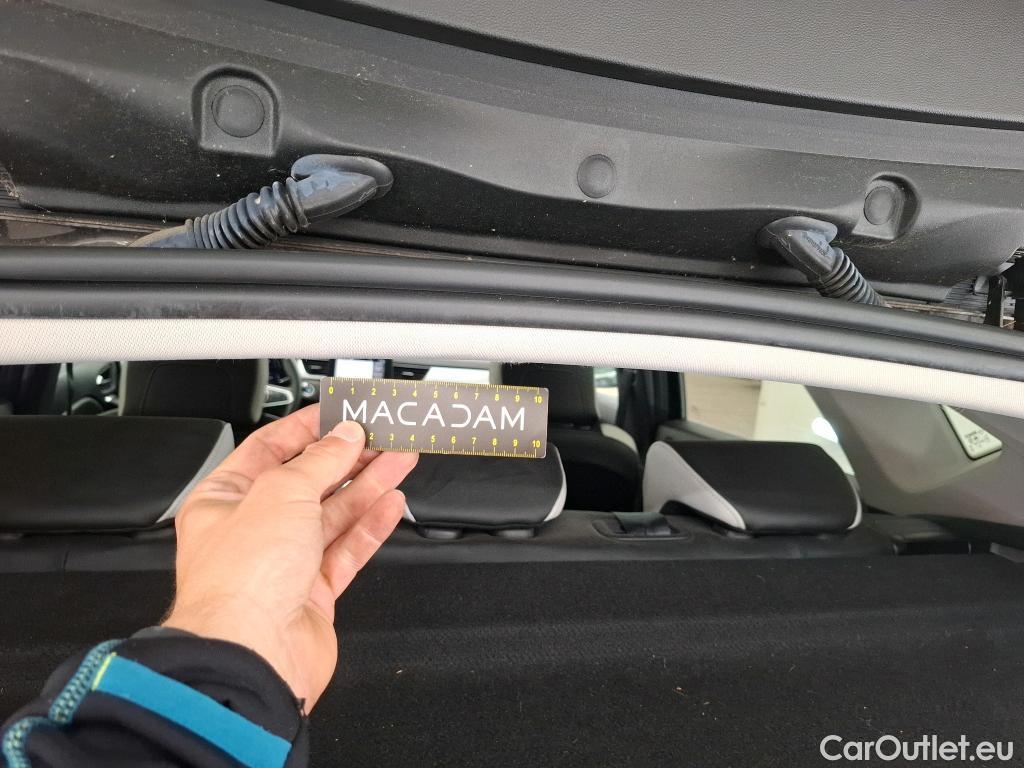  Renault  Captur RENAULT  / 2019 / 5P / SUV Intens E-TECH Plug-in 160 #7
