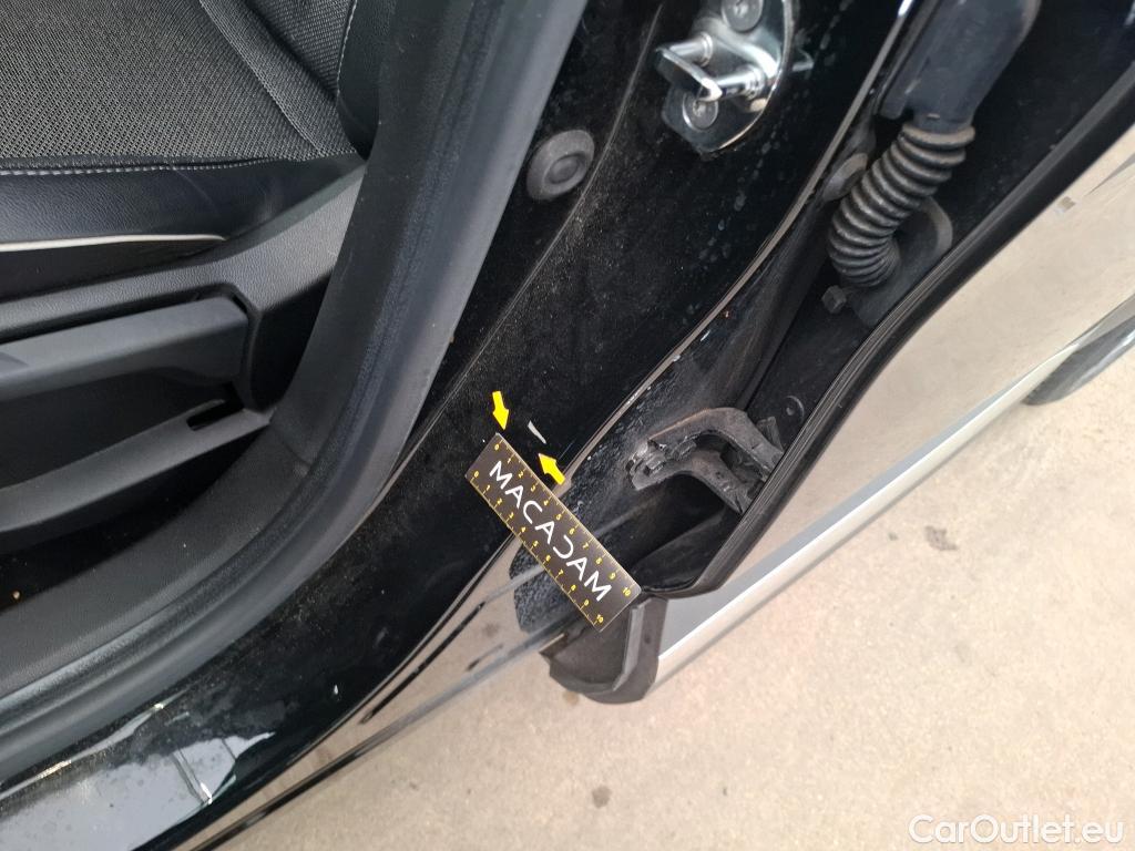  Renault  Captur RENAULT  / 2019 / 5P / SUV Intens E-TECH Plug-in 160 #11