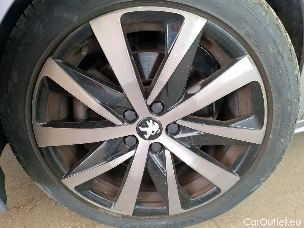  Peugeot  508 PEUGEOT  SW / 2018 / 5P / Break HYBRID 225 E-EAT8 GT LINE #4