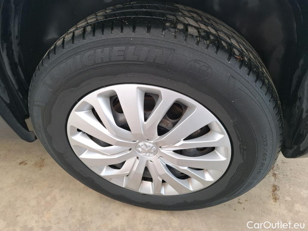  Peugeot  RIFTER  Active L1 1.2 PureTech 110 CV #6