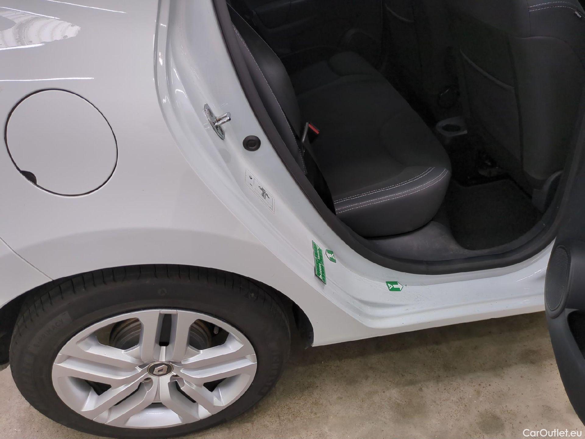  Renault  Clio  IV Business 0.9 TCe 90CV BVM5 E6 #5