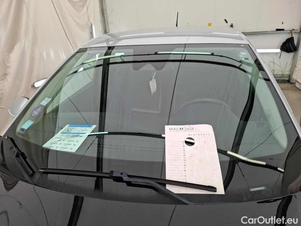  Renault  Captur RENAULT  / 2019 / 5P / SUV Intens E-TECH Plug-in 160 #52