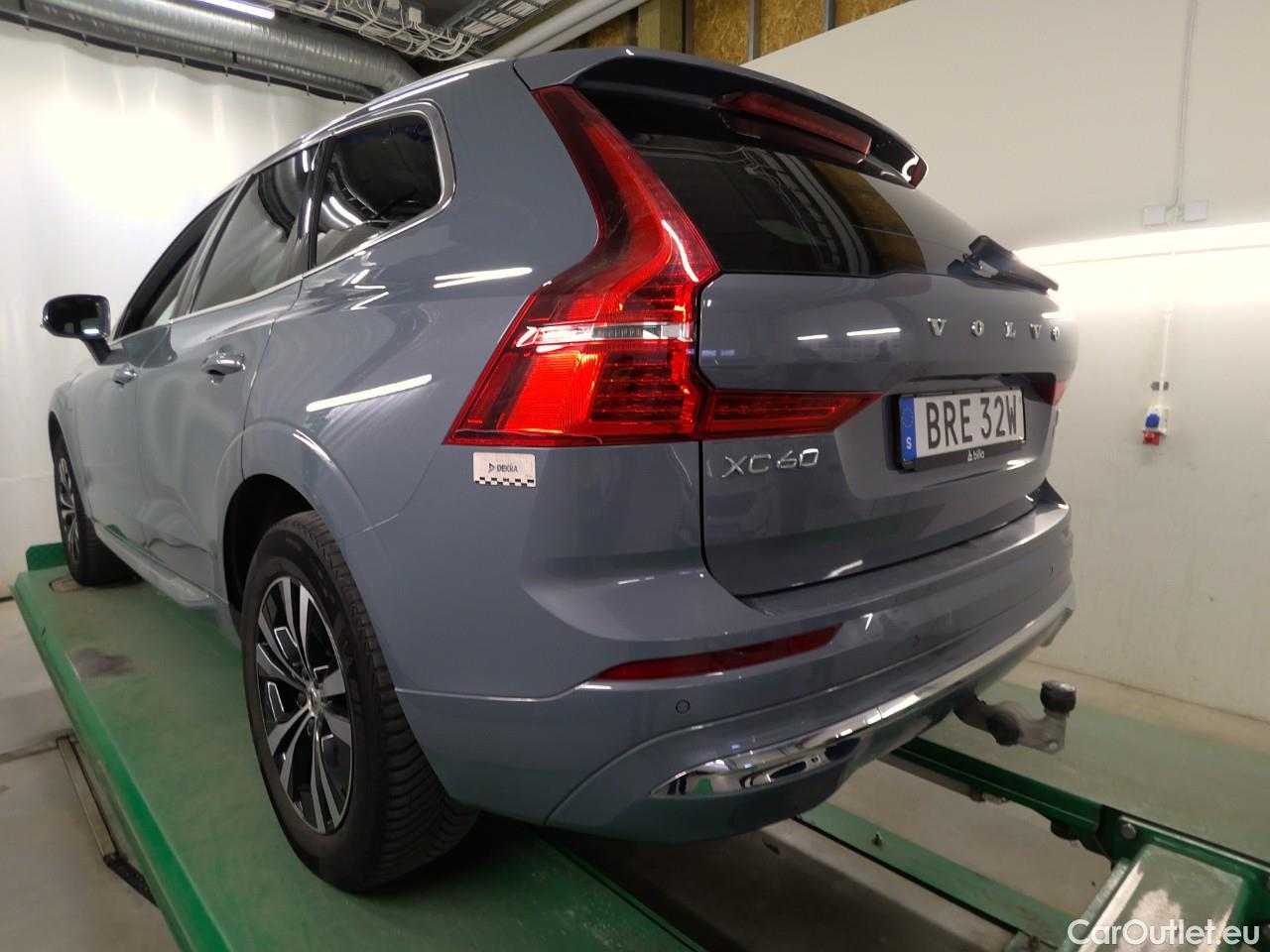  Volvo  XC60  T6 350 Co.Ed.Rec. AWD Aut #17