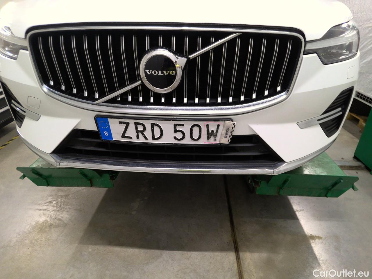  Volvo  XC60  T6 350 Co.Ed.Rec. AWD Aut #3