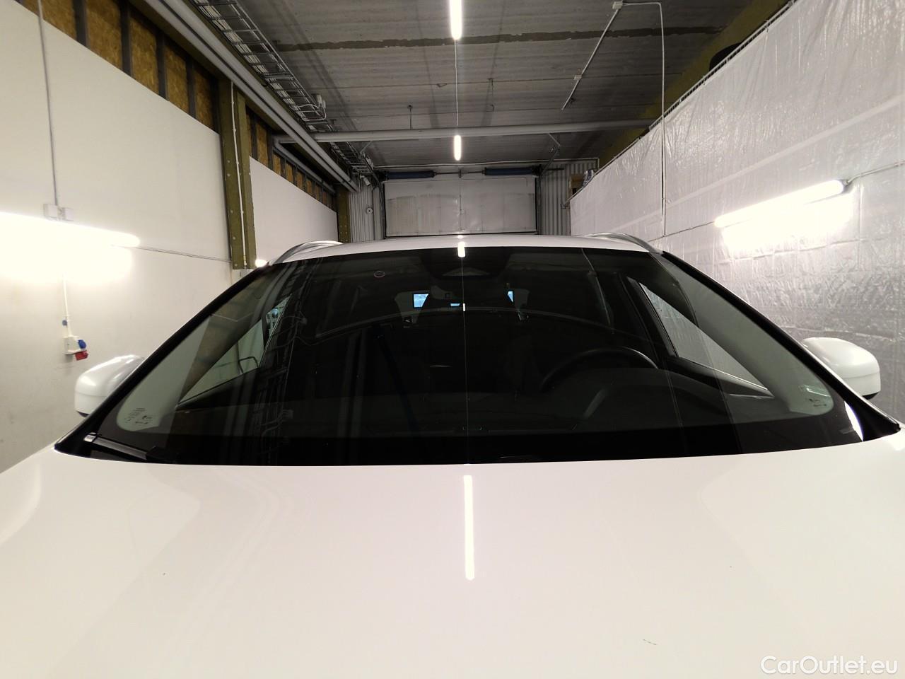  Volvo  XC60  T6 350 Co.Ed.Rec. AWD Aut #12