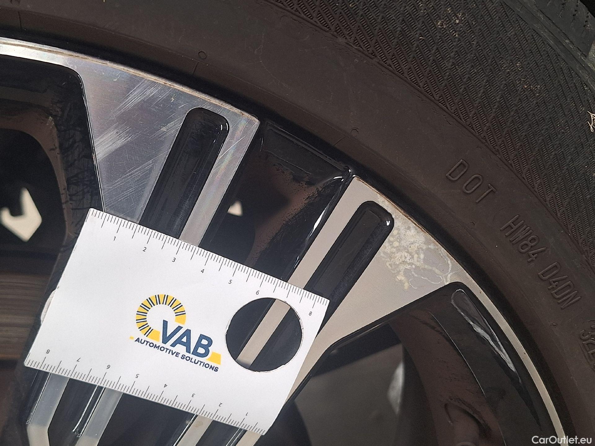  Volvo  XC 40 Volvo, XC40 '17, Volvo XC40 T5 Recharge Geartronic Inscription 5d #45