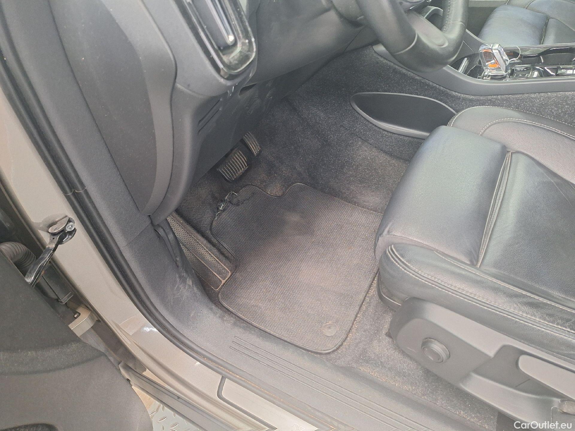  Volvo  XC 40 Volvo, XC40 '17, Volvo XC40 T5 Recharge Geartronic Inscription 5d #9