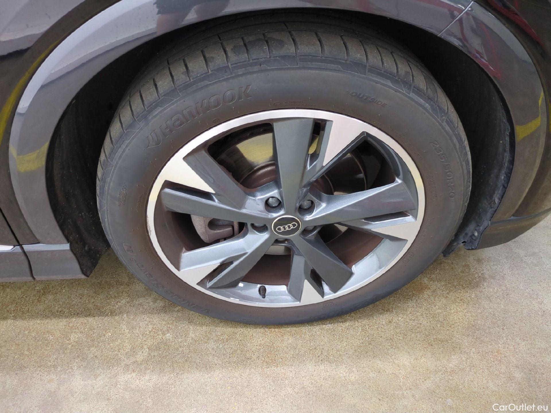  Audi  Q4 E-Tron  40 e-tron S line BVA #6