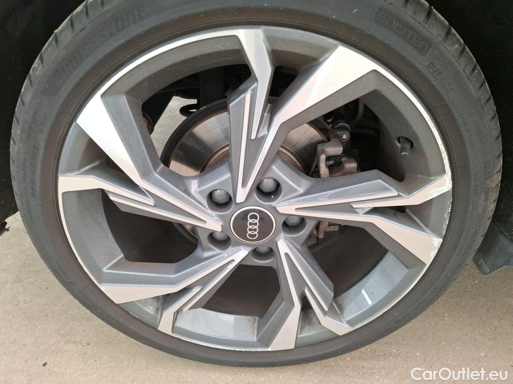  Audi  A3 AUDI  Sportback / 2020 / 5P / Berline 40 TFSI e 204 S Tronic S Line #12