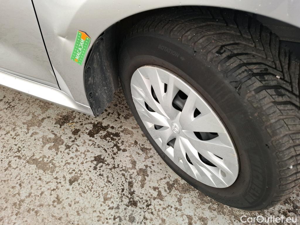  Toyota  Yaris  Hybride Affaires / 2019 / 5P / Berline 1.5 Hybride 116h Dynamic Business #10