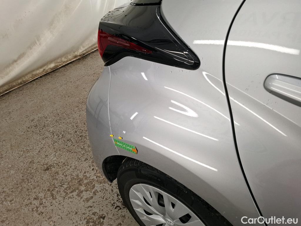  Toyota  Yaris  Hybride Affaires / 2019 / 5P / Berline 1.5 Hybride 116h Dynamic Business #5