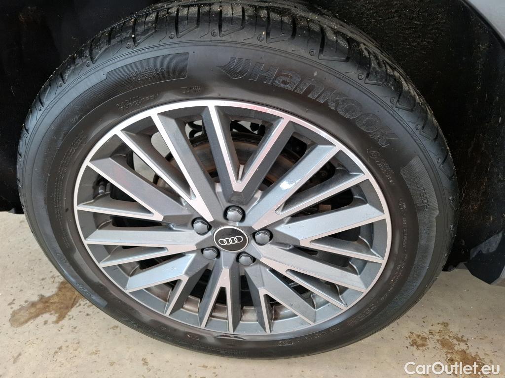  Audi  Q3 AUDI  / 2018 / 5P / SUV 45 TFSI E 245 S TRONIC S LINE #3