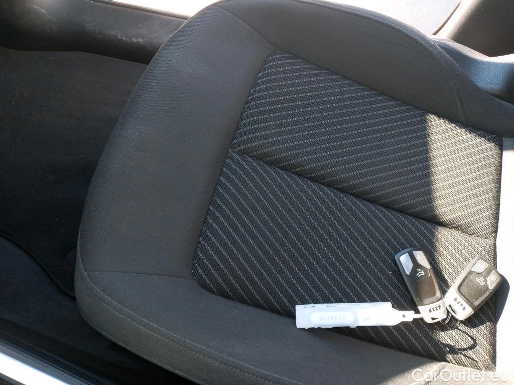  Audi  Q5 AUDI  / 2020 / 5P / todoterreno Advanced 35 TDI 120kW S tronic (AC2) #17