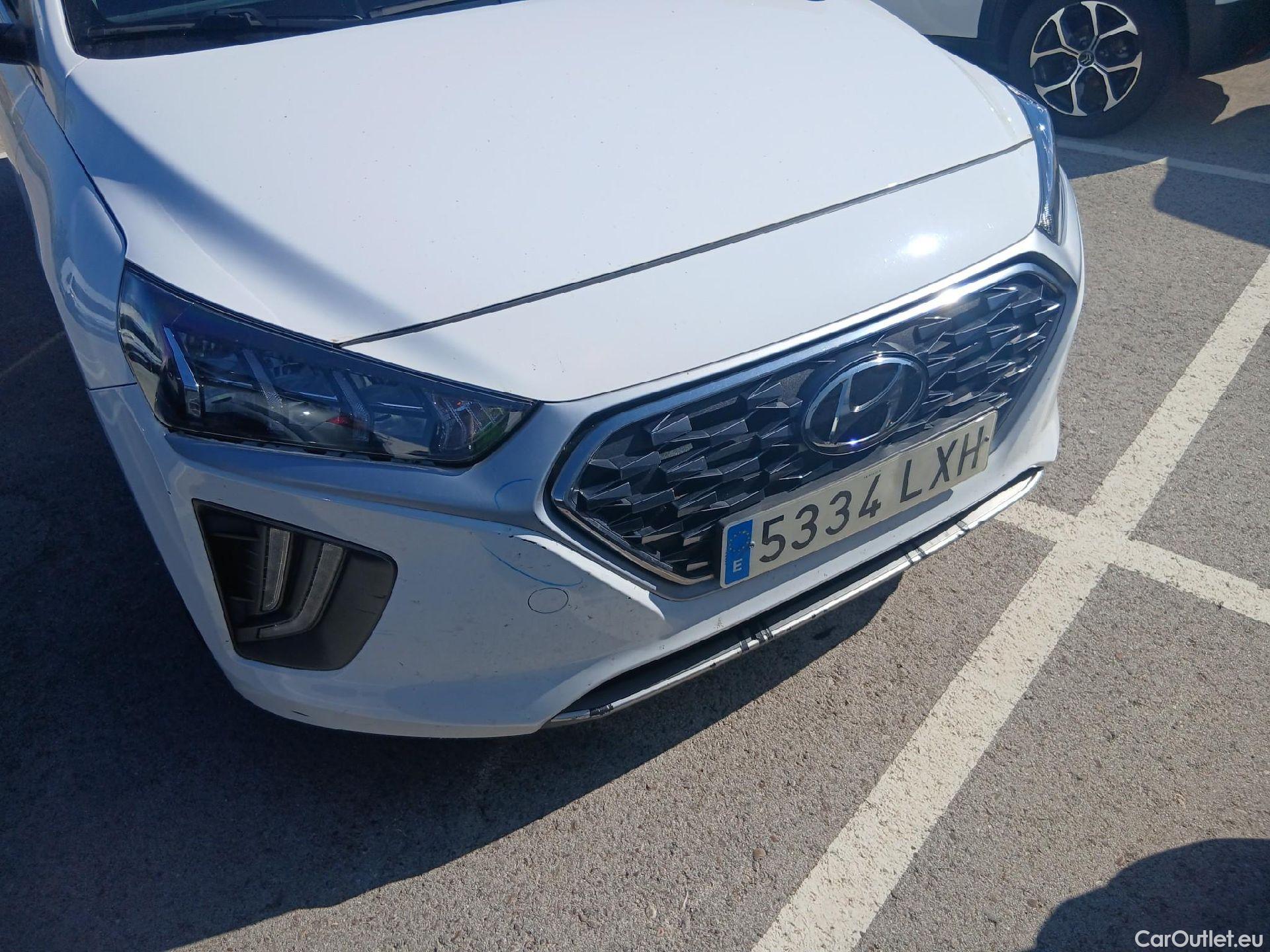  Hyundai   Ioniq HYUNDAI / 2019 / 5P / berlina con portón 1.6 GDI HEV Tecno DCT #5